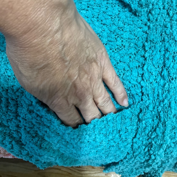 Southern couture seafoam popcorn sweater size XL new never worn.  W11 - Picture 4 of 7